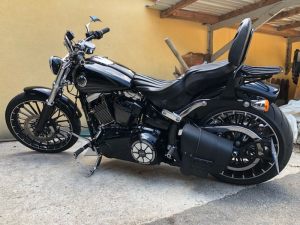 Sacoche Myleatherbikes Softail Breakout (32)